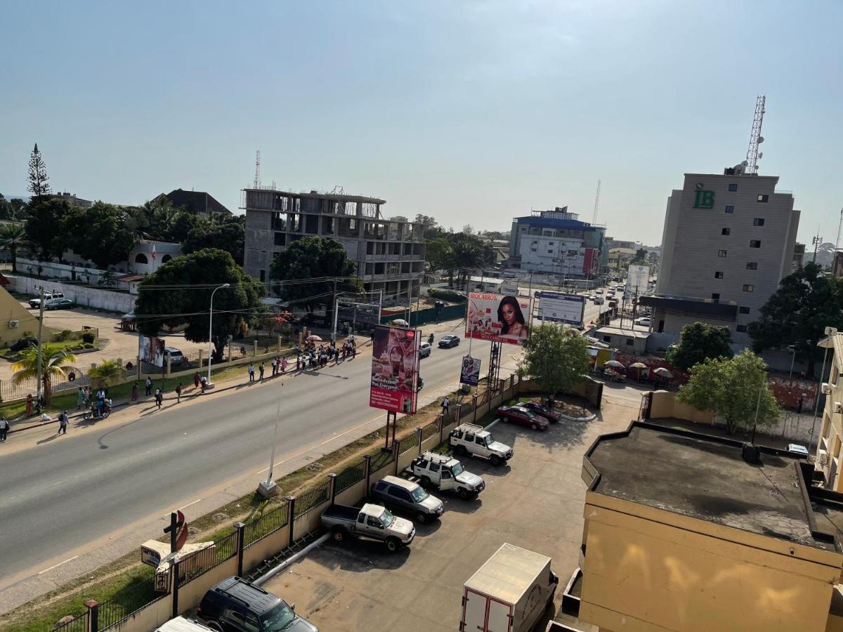 Boulevard Palace Hotel Monrovia Luaran gambar