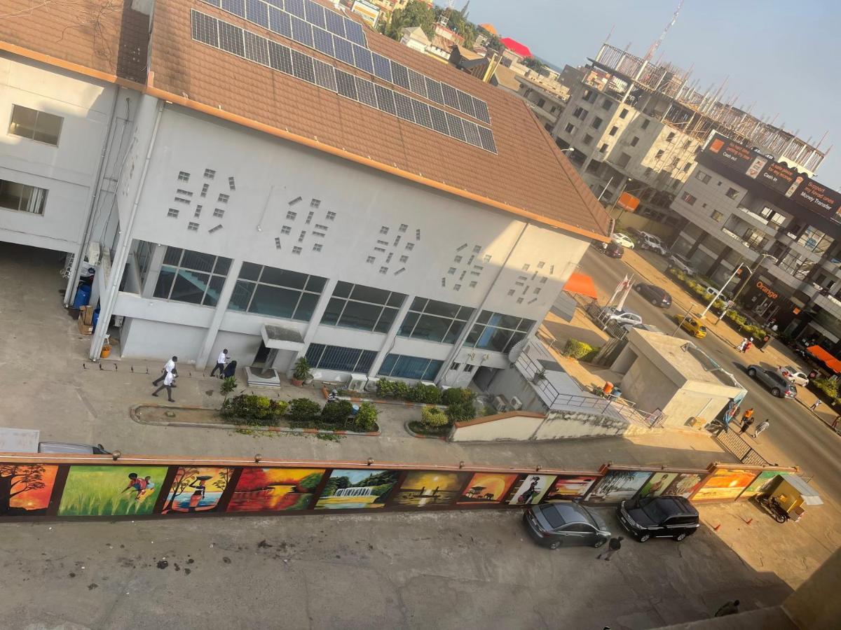 Boulevard Palace Hotel Monrovia Luaran gambar