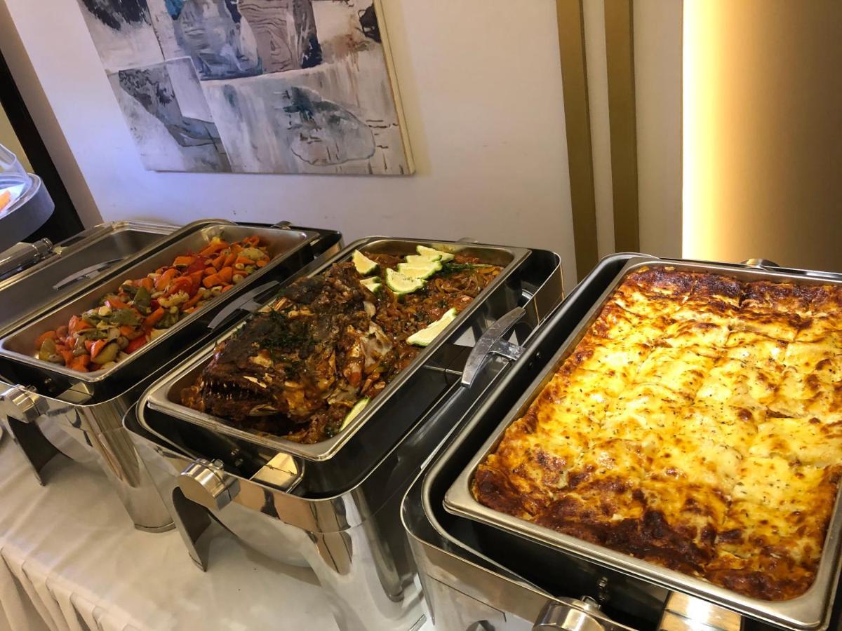 Boulevard Palace Hotel Monrovia Luaran gambar