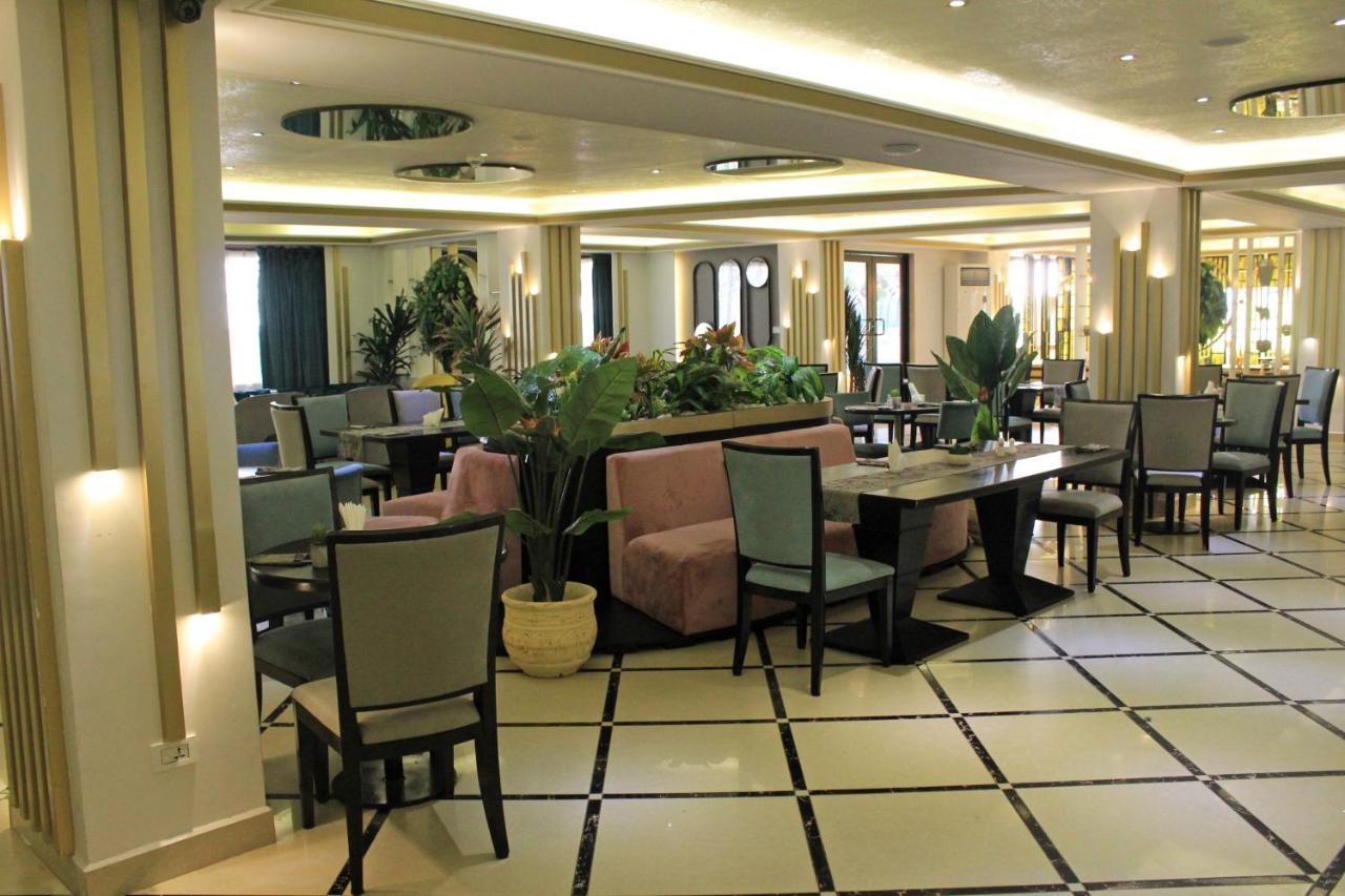 Boulevard Palace Hotel Monrovia Luaran gambar