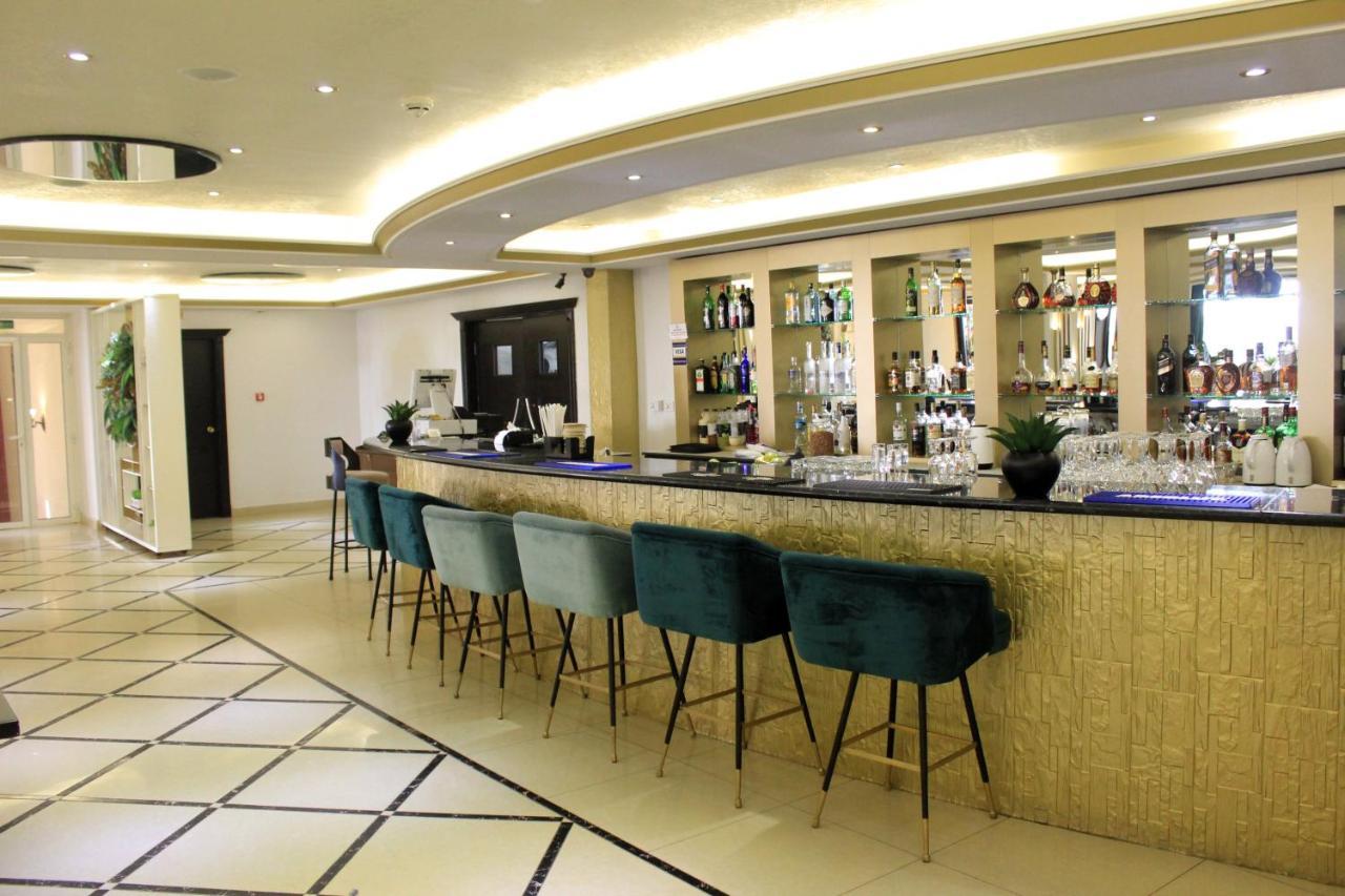 Boulevard Palace Hotel Monrovia Luaran gambar