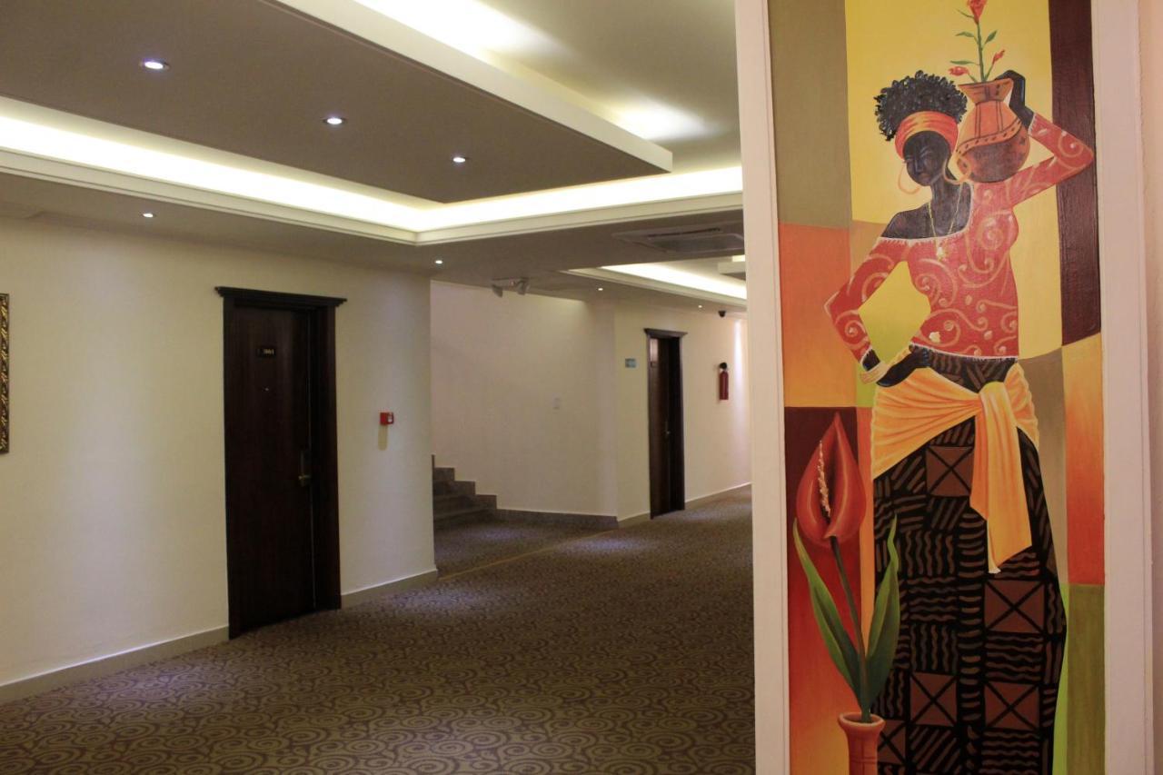 Boulevard Palace Hotel Monrovia Luaran gambar