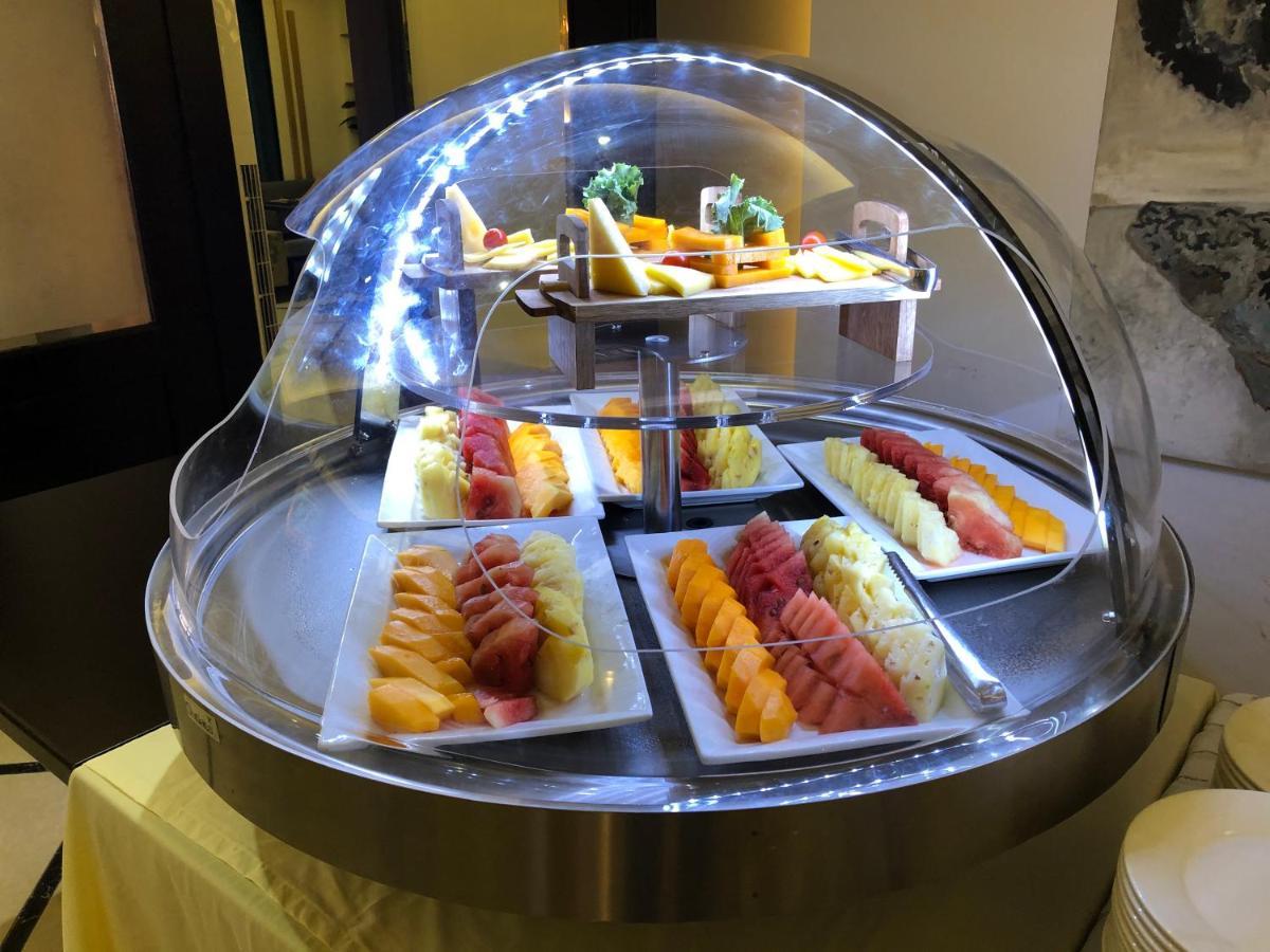 Boulevard Palace Hotel Monrovia Luaran gambar