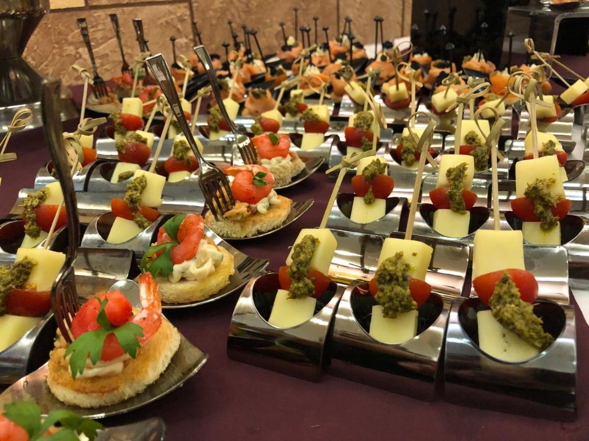 Boulevard Palace Hotel Monrovia Luaran gambar