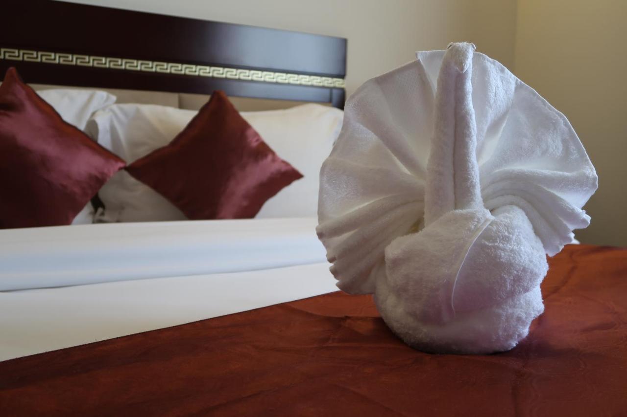 Boulevard Palace Hotel Monrovia Luaran gambar