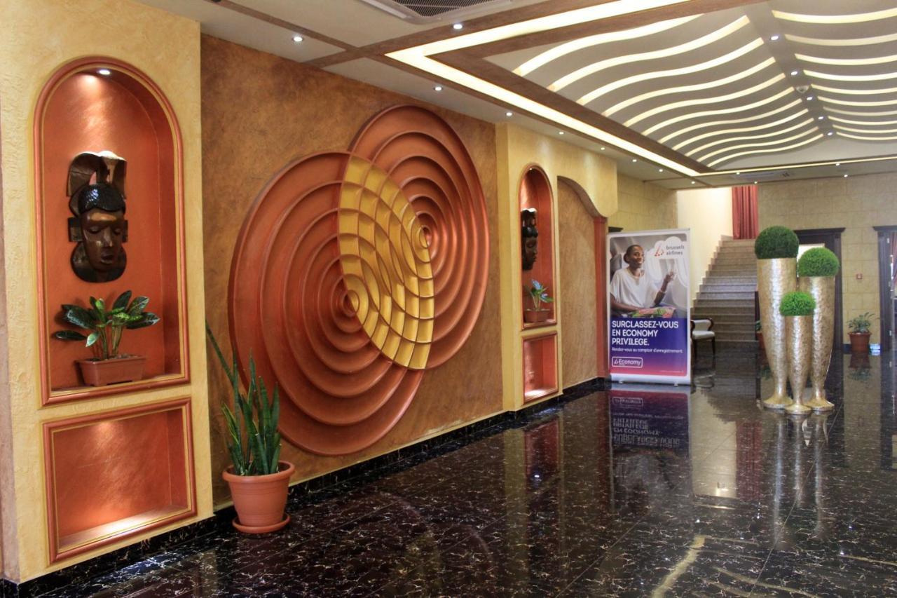 Boulevard Palace Hotel Monrovia Luaran gambar